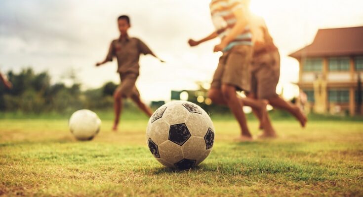 top 10 football players